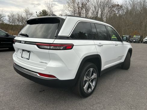 New 2025 Jeep Grand Cherokee Limited w/ Luxury Tech Group II image 7