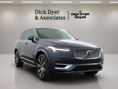 Certified 2024 Volvo XC90 T8 Plus w/ Protection Package AWD/4WD image 8