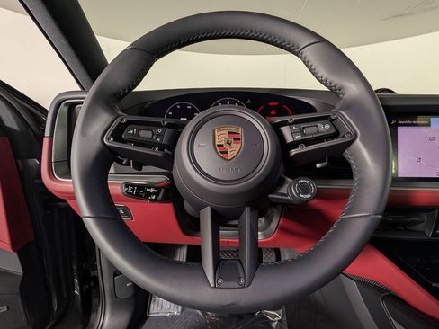 Certified 2026 Porsche Cayenne Coupe AWD/4WD image 37