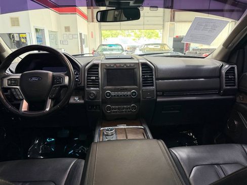 Used 2019 Ford Expedition Platinum AWD/4WD image 21