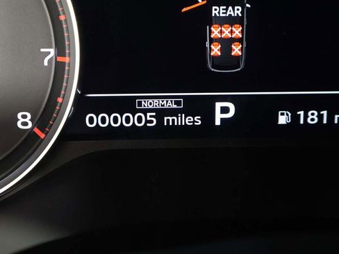 New 2026 Mitsubishi Outlander LE FWD image 38