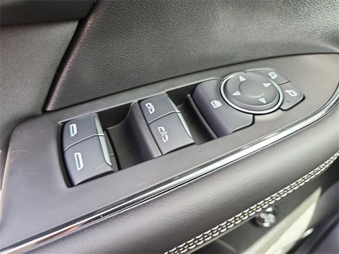 New 2025 Buick Envision Sport Touring image 21