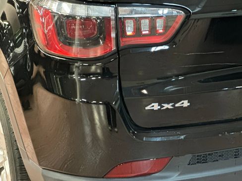 Used 2019 Jeep Compass Latitude w/ Cold Weather Group image 23