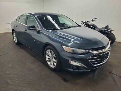 Used 2020 Chevrolet Malibu LT image 3