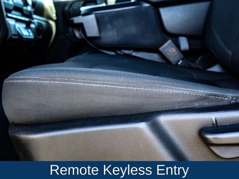 Used 2024 Chevrolet Silverado 2500 Custom image 11