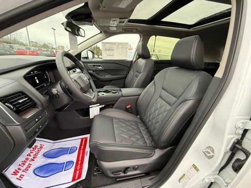 New 2026 Nissan Rogue Platinum w/ Platinum Premium Package image 12