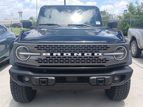 Used 2025 Ford Bronco Badlands w/ Sasquatch Package AWD/4WD image 3