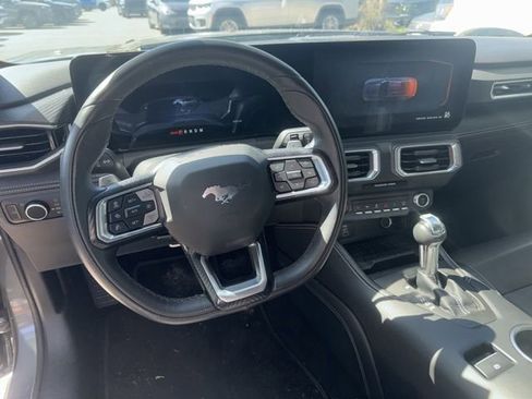 Used 2024 Ford Mustang GT Premium image 5