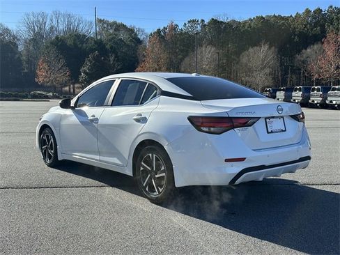 Certified 2025 Nissan Sentra SV image 6