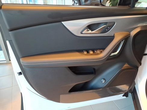 New 2025 Chevrolet Blazer LT w/ Redline Edition image 11