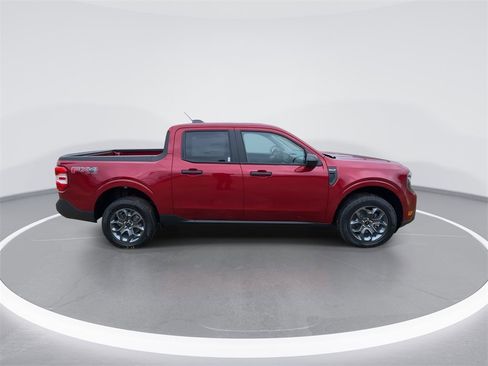New 2026 Ford Maverick XLT w/ XLT Luxury Package image 9