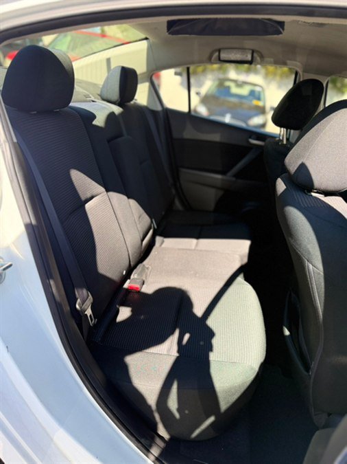 Used 2012 MAZDA MAZDA3 i Touring FWD image 15