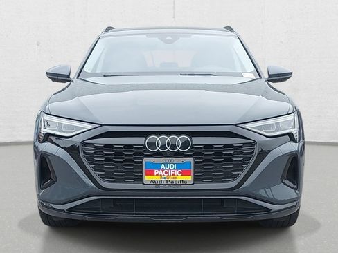 Used 2024 Audi Q8 e-tron Premium Plus w/ Premium Plus Package AWD/4WD image 2