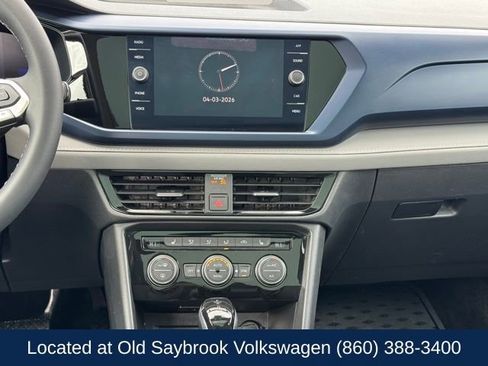 Used 2024 Volkswagen Taos SE image 15