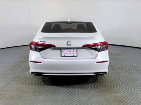 Used 2024 Honda Civic EX image 6