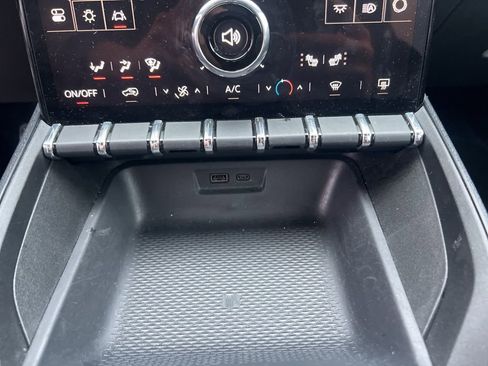 Certified 2025 GMC Terrain Elevation image 26