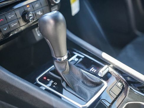 Used 2023 Jeep Compass Altitude image 16