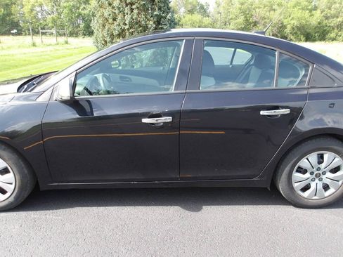 Used 2014 Chevrolet Cruze LS FWD image 26