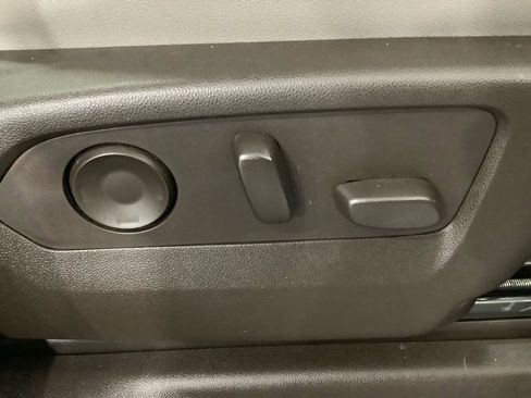 Used 2021 GMC Yukon SLT w/ SLT Luxury Plus Package image 31