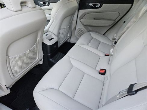 Used 2025 Volvo XC60 T8 Core w/ Climate Package image 32