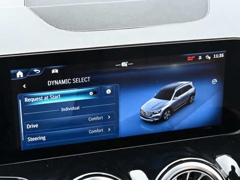 Used 2024 Mercedes-Benz GLB 250 image 33