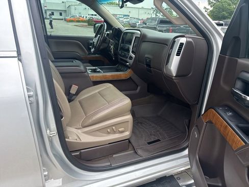 Used 2018 GMC Sierra 1500 SLT AWD/4WD image 26