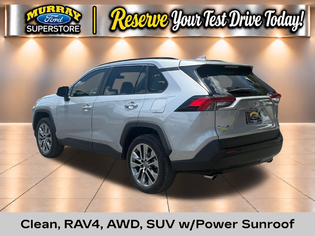 Used 2022 Toyota RAV4 XLE Premium AWD/4WD image 3