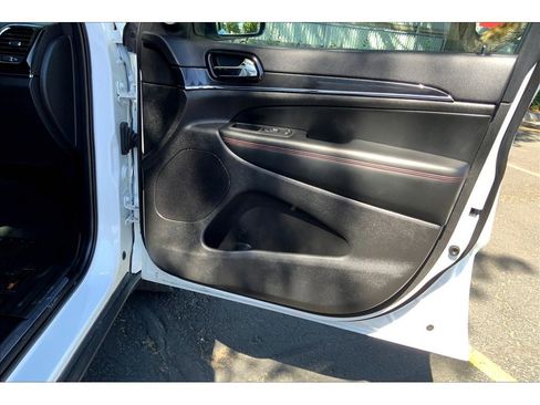 Used 2020 Jeep Grand Cherokee Trailhawk w/ Premium Lighting Group image 25