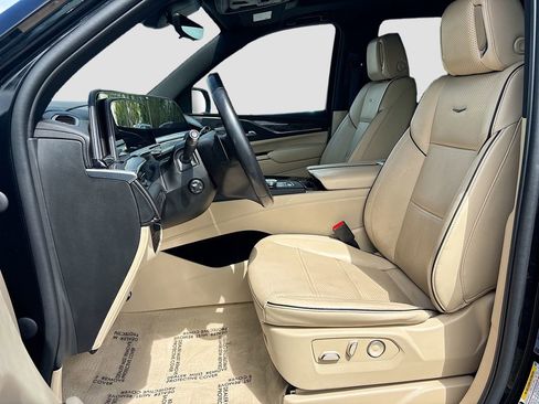 Used 2023 Cadillac Escalade Premium Luxury w/ Performance Package image 23