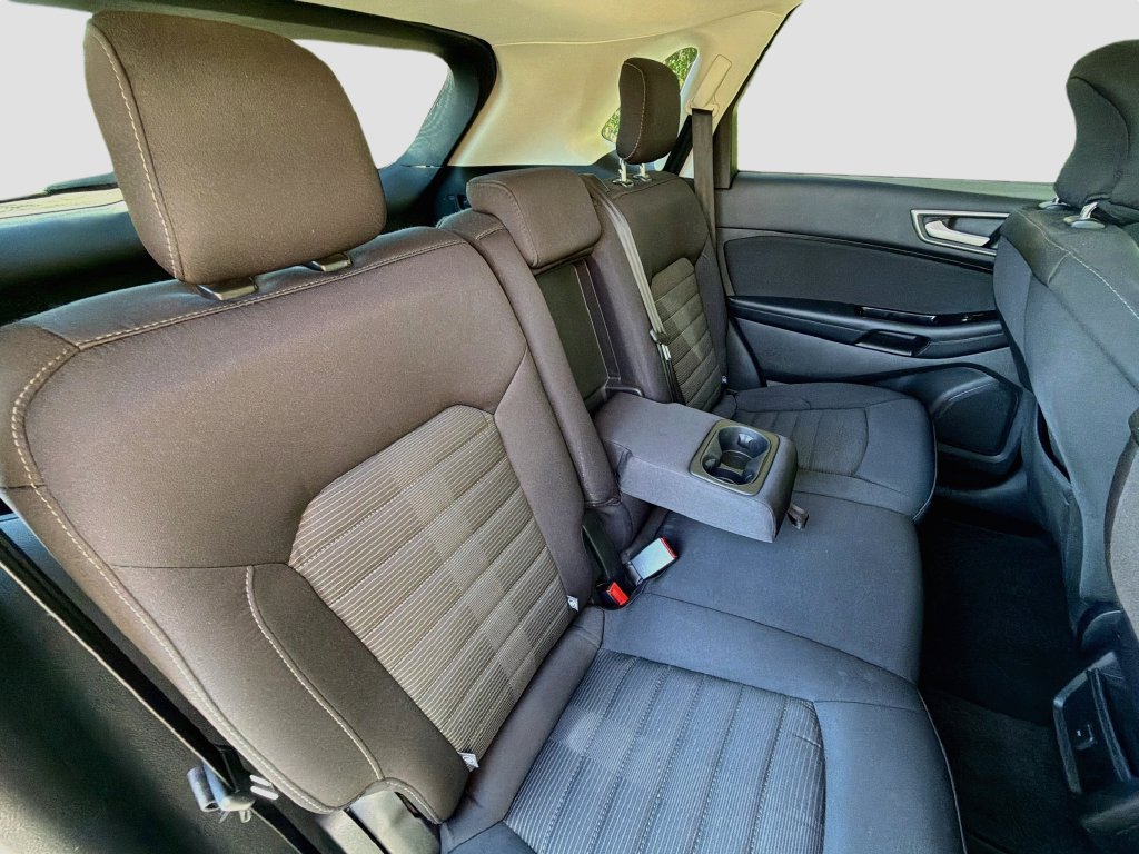Used 2017 Ford Edge SEL FWD image 28