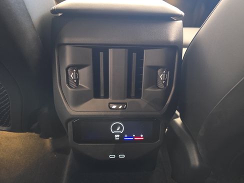 Used 2025 BMW X3 xDrive30i w/ Premium Package image 13