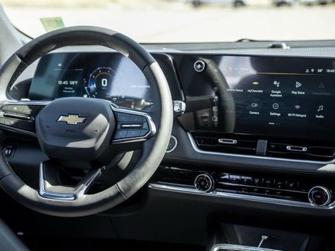 New 2026 Chevrolet Equinox LT FWD image 14