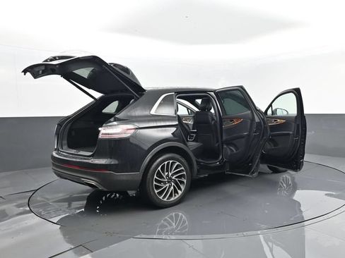 Used 2020 Lincoln Nautilus Reserve AWD/4WD image 33
