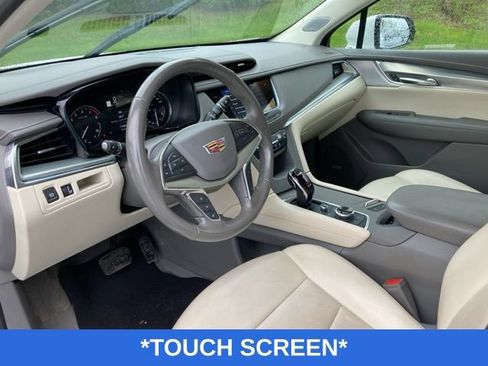 Used 2022 Cadillac XT5 Premium Luxury AWD/4WD image 11