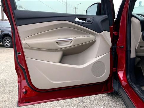 Used 2016 Ford Escape Titanium image 22