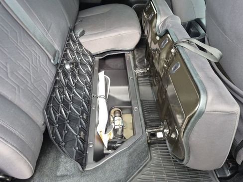 Used 2019 Toyota Tacoma TRD Off-Road image 17