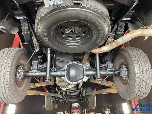 Used 2004 Ford F350 XLT image 16