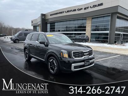 Used 2024 Kia Telluride S w/ S Sunroof Package