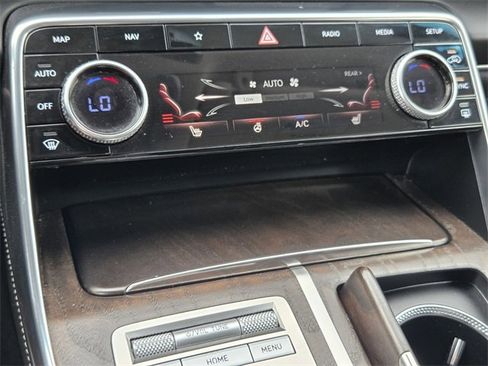 Used 2024 Genesis GV80 2.5T image 21