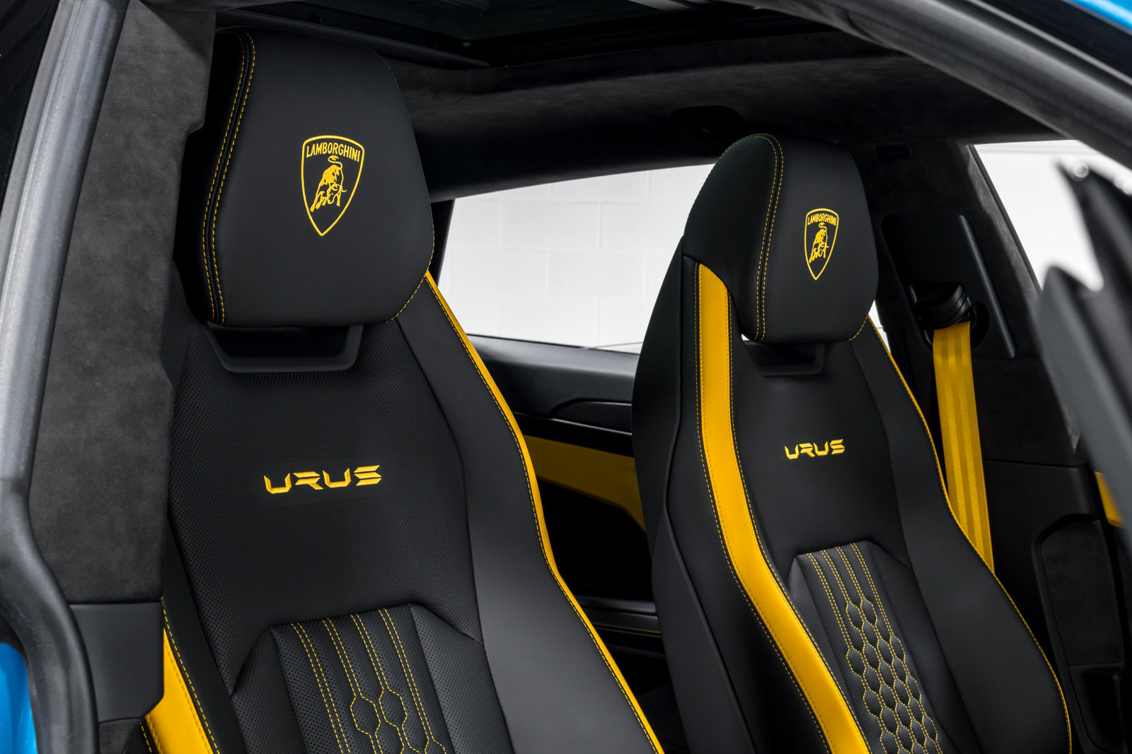 Used 2024 Lamborghini Urus S AWD/4WD image 39