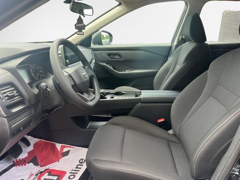 Used 2026 Nissan Rogue S FWD image 12