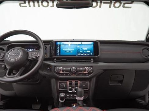 Used 2024 Jeep Wrangler Unlimited Sport image 31