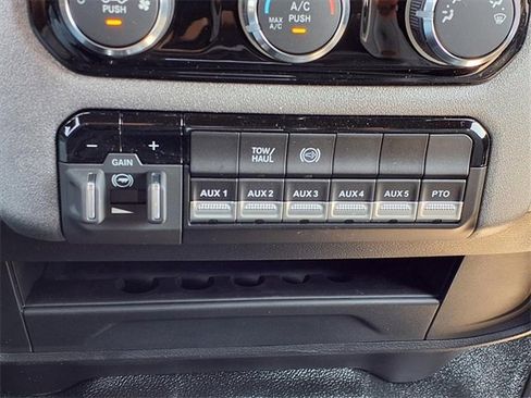 New 2026 RAM 5500 Tradesman w/ Chrome Appearance Group image 10