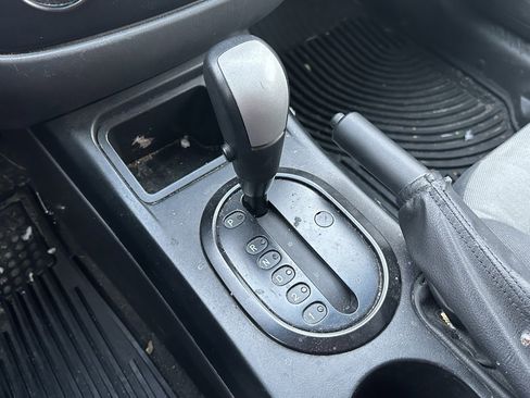 Used 2007 Ford Escape XLS image 28