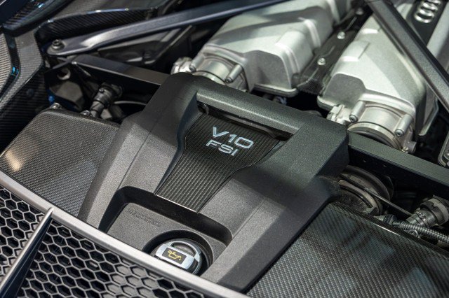 Used 2018 Audi R8 V10 AWD/4WD image 41
