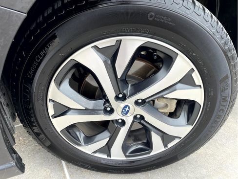 Used 2021 Subaru Outback Limited AWD/4WD image 6
