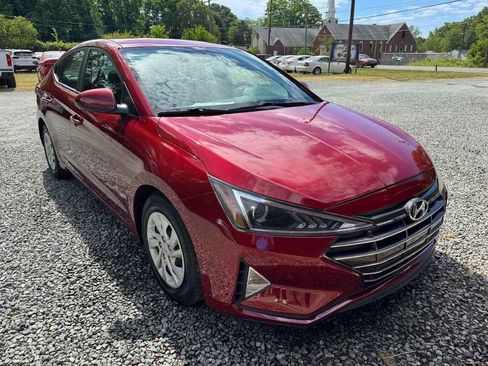 Used 2019 Hyundai Elantra SE image 7