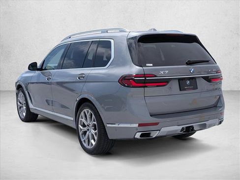 Used 2026 BMW X7 xDrive40i AWD/4WD image 8