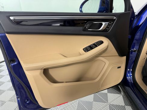 New 2025 Porsche Macan S image 14