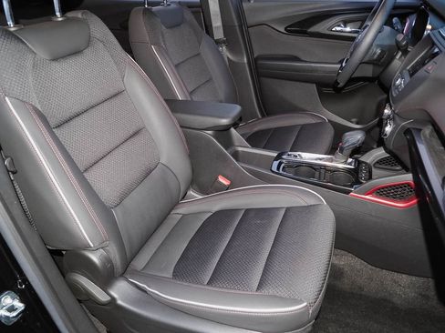 Used 2023 Chevrolet TrailBlazer RS image 22